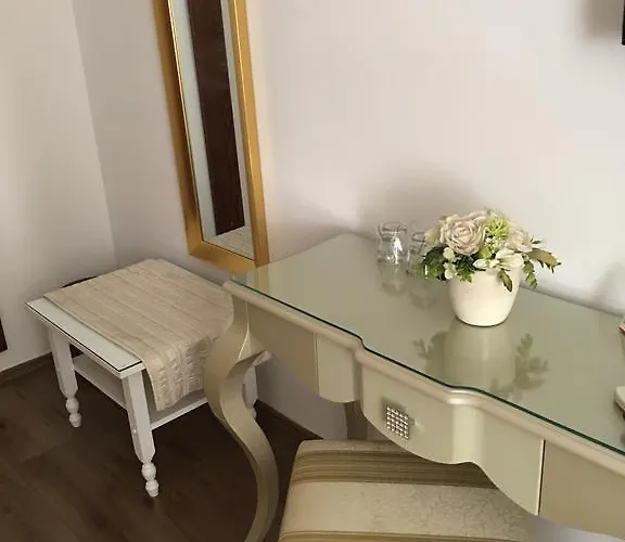 Guesthouse Villa Vice 3* Split