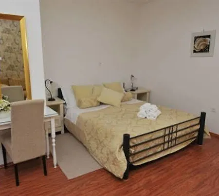 Гостьовий будинок Vice 3*